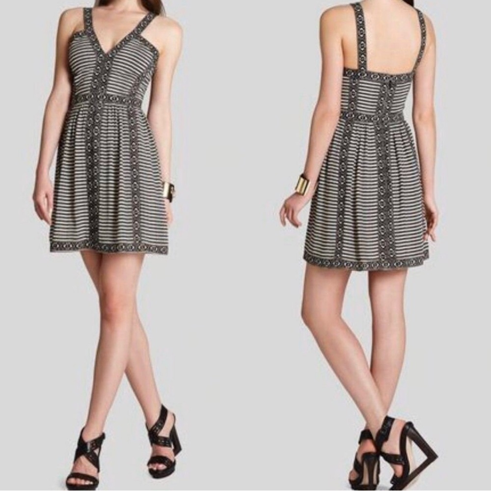 BCBGMaxAzria Black/Cream Melania Dress Size:4